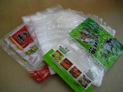 請問食品包裝袋上的配料表寫的東西的順序是按照什么規定的